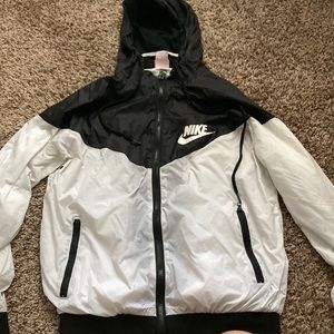Nike black and white windbreaker